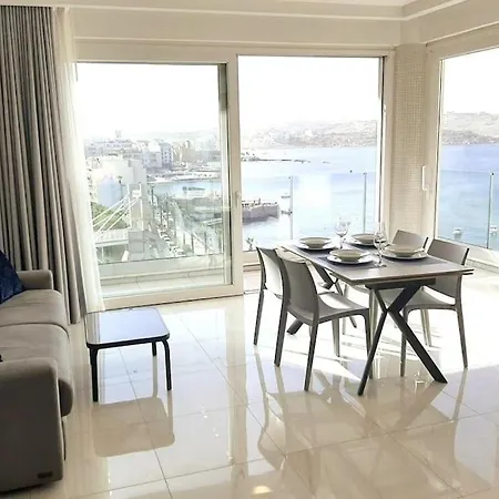 New Seafront - Spectacular Views * סיינט פול ביי