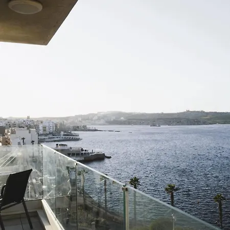 New Seafront - Spectacular Views *