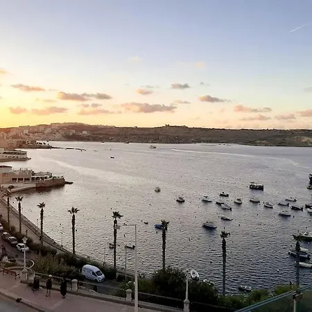 아파트 New Seafront - Spectacular Views