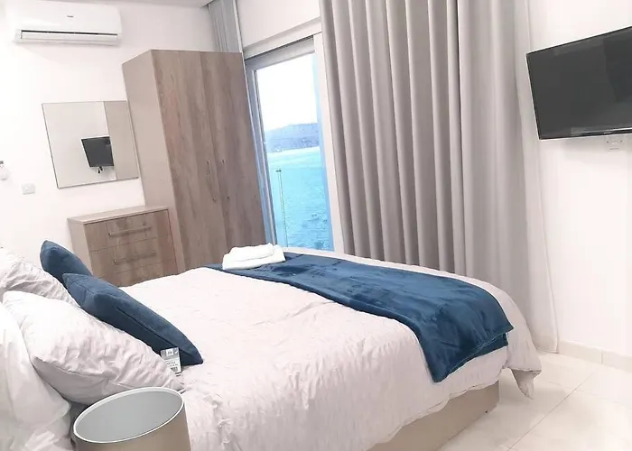 New Seafront - Spectacular Views St. Paul's Bay