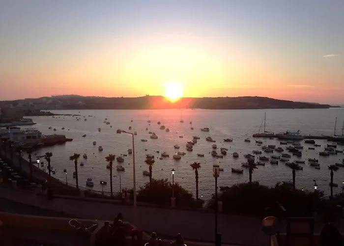 New Seafront - Spectacular Views * St Paul's Bay