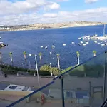 New Seafront - Spectacular Views Apartman