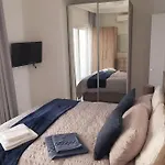 New Seafront - Spectacular Views Apartman